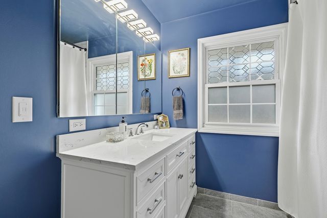 1700 46th Street, Moline, IL 61265