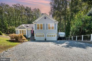 2438 HARPOON DR, Stafford, VA 22554