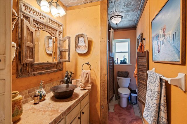 1046 Fm 517 Road, Alvin, TX 77511