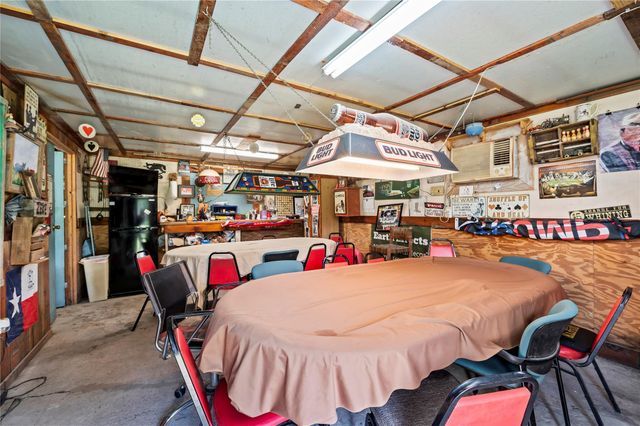 1046 Fm 517 Road, Alvin, TX 77511