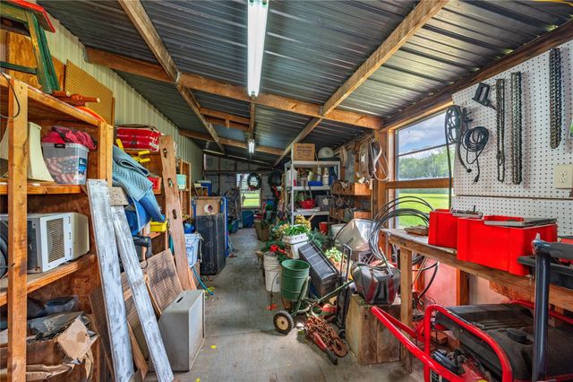1046 Fm 517 Road, Alvin, TX 77511