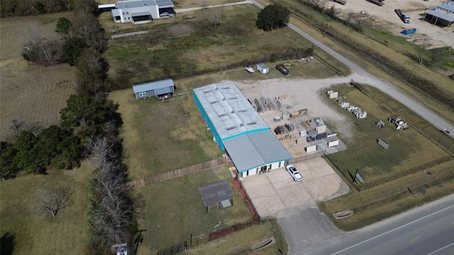 1046 Fm 517 Road, Alvin, TX 77511
