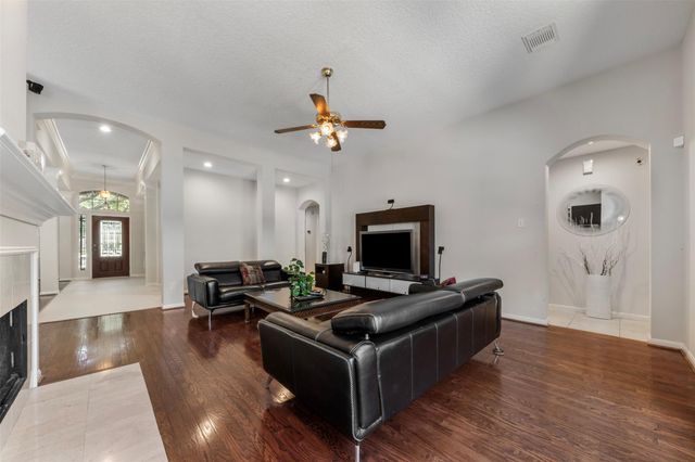 1343 Remington Crest Drive, Houston, TX 77094