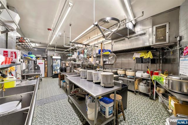 340 Paterson Avenue, East Rutherford, NJ 07073