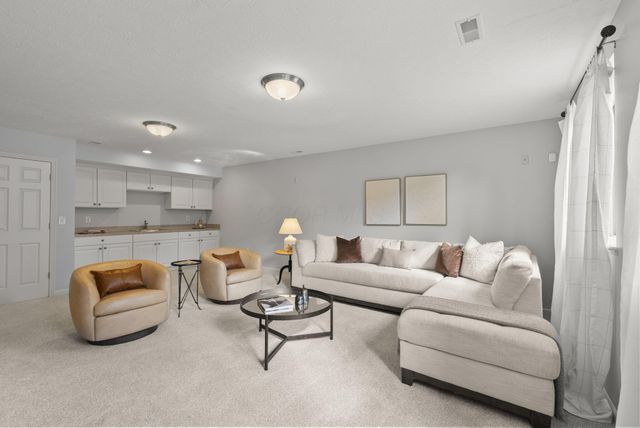 6729 Mill Springs Court, Dublin, OH 43016