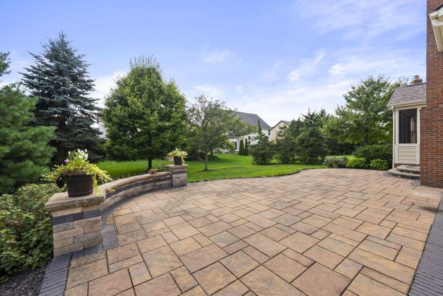 6729 Mill Springs Court, Dublin, OH 43016