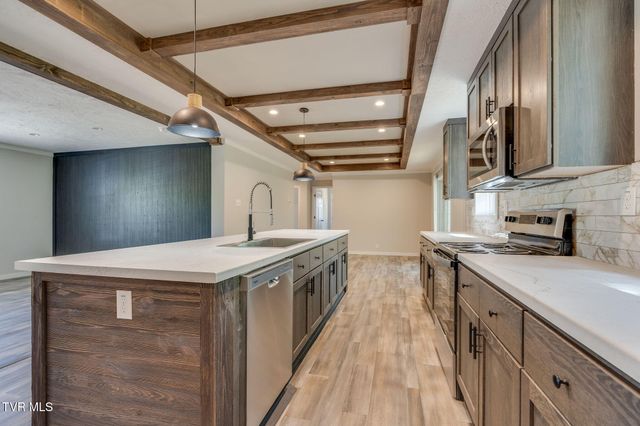 1534 Harmony Ridge Drive, Kingsport, TN 37665