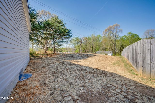 1534 Harmony Ridge Drive, Kingsport, TN 37665