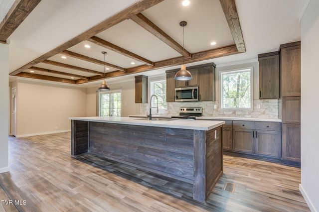 1534 Harmony Ridge Drive, Kingsport, TN 37665