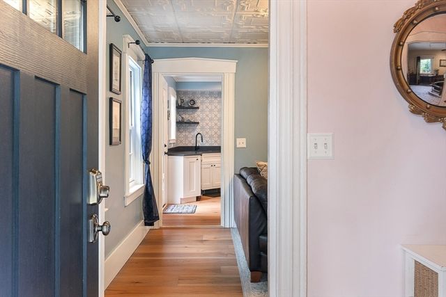 8-10 Oak St, Winchester, MA 01890