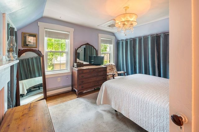 8-10 Oak St, Winchester, MA 01890