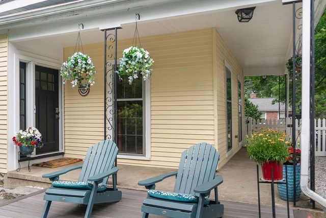 8-10 Oak St, Winchester, MA 01890