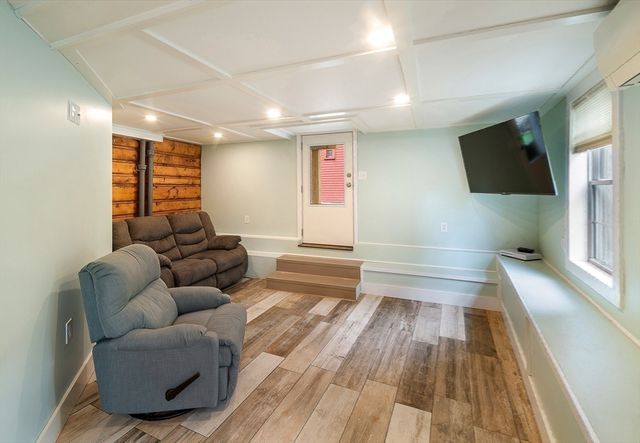 8-10 Oak St, Winchester, MA 01890
