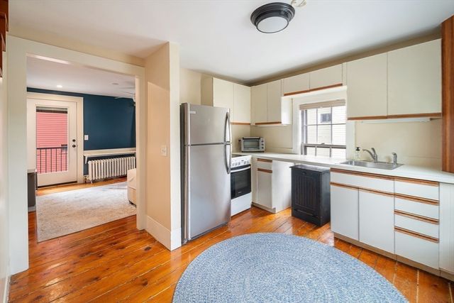8-10 Oak St, Winchester, MA 01890