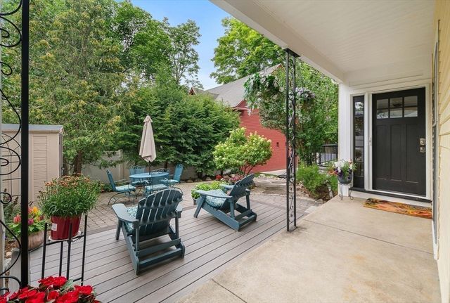 8-10 Oak St, Winchester, MA 01890