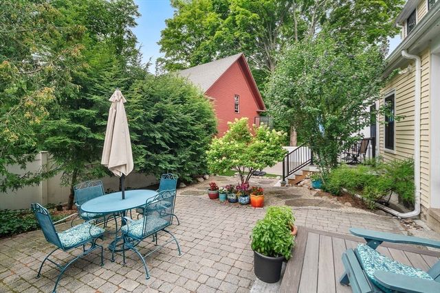 8-10 Oak St, Winchester, MA 01890