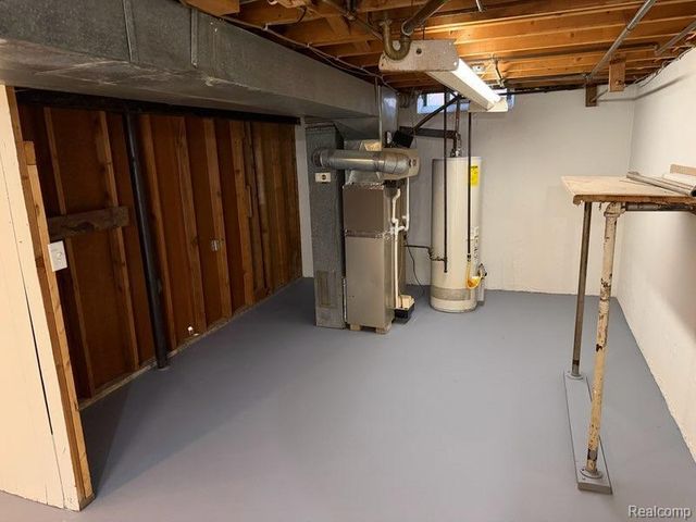 32852 Eiffel Avenue, Warren, MI 48088