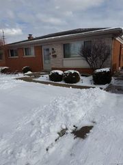 32852 Eiffel Avenue, Warren, MI 48088