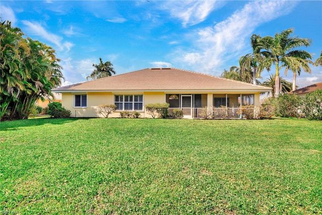 9820 Alhambra LN, Bonita Springs, FL 34135