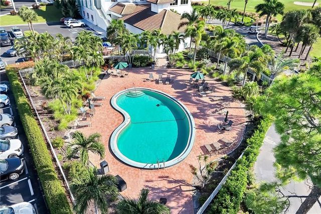 9820 Alhambra LN, Bonita Springs, FL 34135