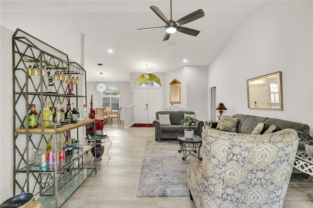 9820 Alhambra LN, Bonita Springs, FL 34135