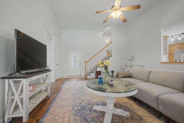 1669 Cedar Springs Cir, Clarksville, TN 37042