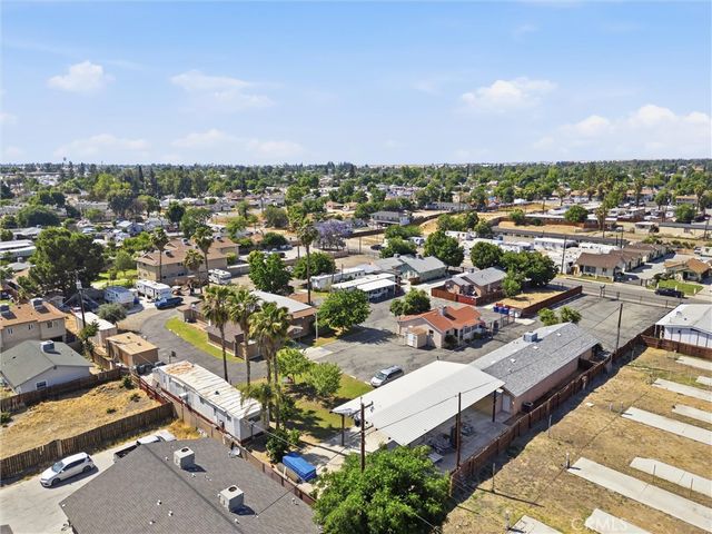 325 McCord Ave, Bakersfield, CA 93308