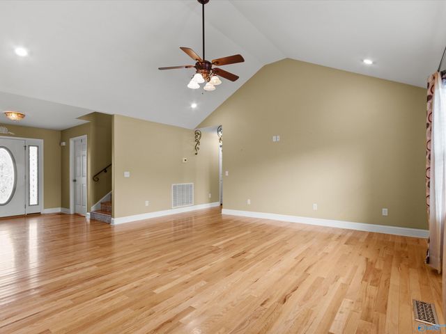 101 Berkshire Lane, Albertville, AL 35950