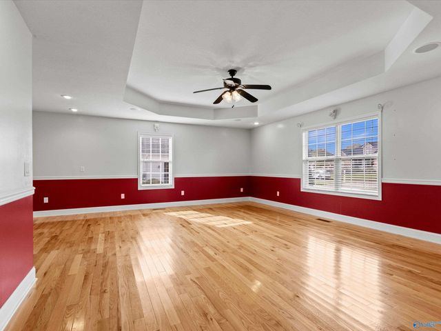 101 Berkshire Lane, Albertville, AL 35950