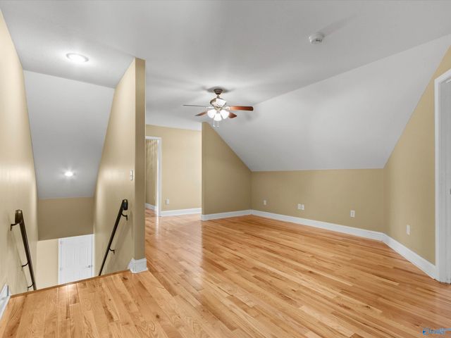 101 Berkshire Lane, Albertville, AL 35950