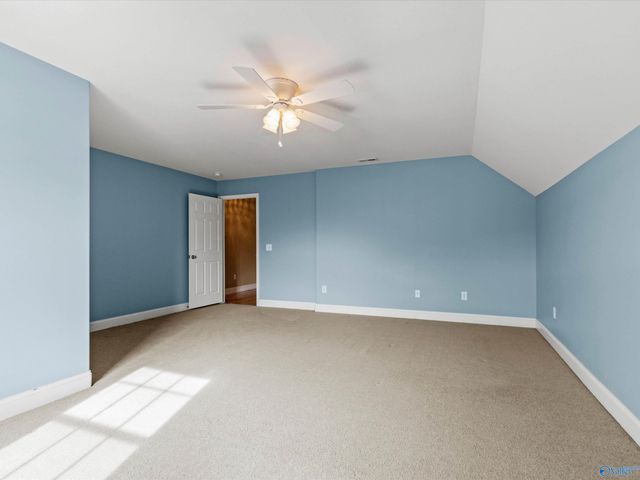 101 Berkshire Lane, Albertville, AL 35950