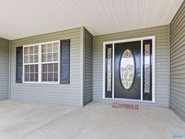 101 Berkshire Lane, Albertville, AL 35950