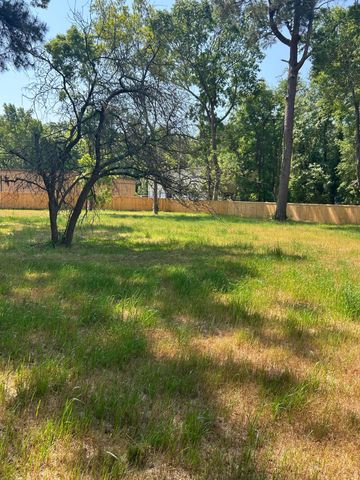 1833 Woodland Road, Charleston, SC 29414