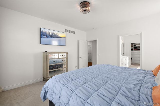 2440 Massoit Road, Royal Oak, MI 48073