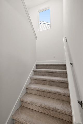2440 Massoit Road, Royal Oak, MI 48073