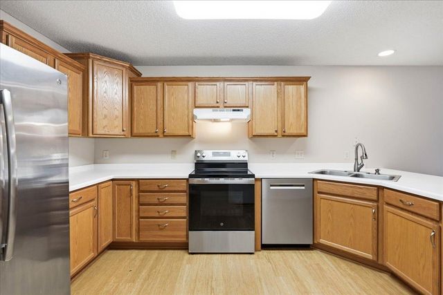 2305 Rosemary Curve, Hudson, WI 54016