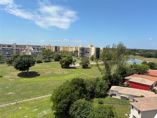 7050 NW 44th St 708, Lauderhill, FL 33319