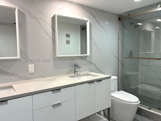 7050 NW 44th St 708, Lauderhill, FL 33319
