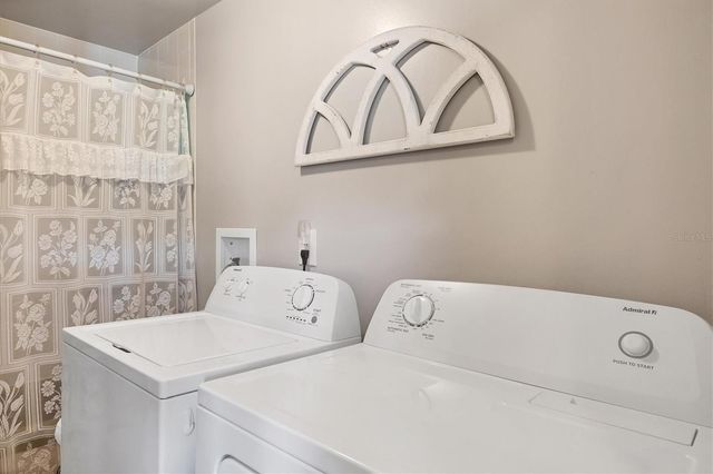 5488 HOLIDAY PARK BLVD, North Port, FL 34287