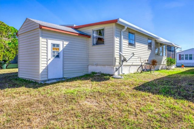 5488 HOLIDAY PARK BLVD, North Port, FL 34287