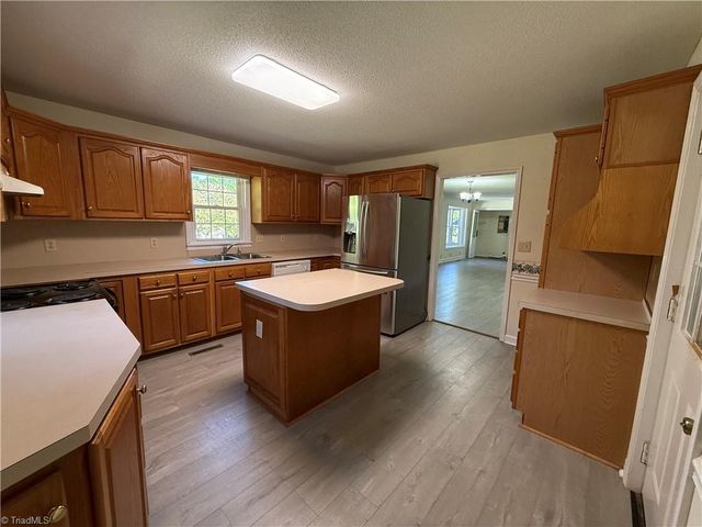 1108 Pine Hill Road, Asheboro, NC 27205
