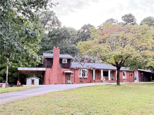 1108 Pine Hill Road, Asheboro, NC 27205