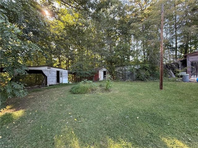 1108 Pine Hill Road, Asheboro, NC 27205