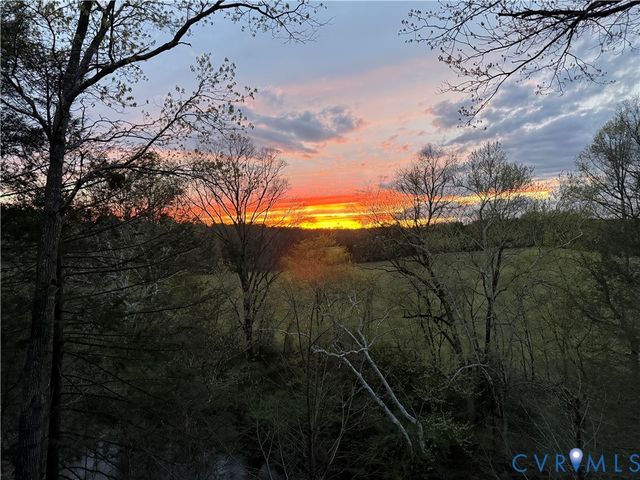 14335 Horseshoe Ford Rd, Hanover, VA 23005