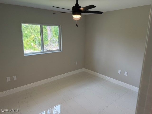 913 Desoto AVE, Lehigh Acres, FL 33972
