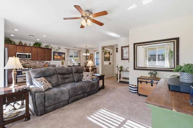 166 Rancho Santa Fe Drive, Madera, CA 93638