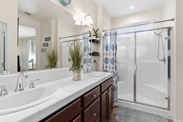 166 Rancho Santa Fe Drive, Madera, CA 93638