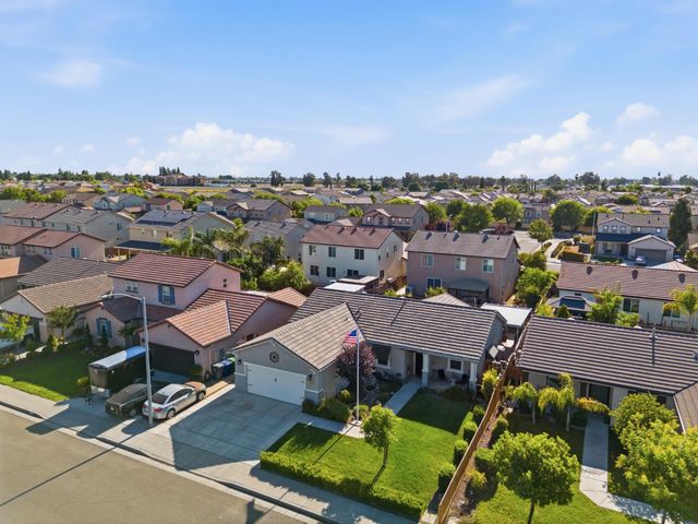 166 Rancho Santa Fe Drive, Madera, CA 93638