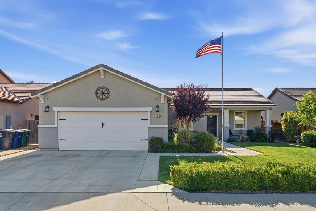 166 Rancho Santa Fe Drive, Madera, CA 93638