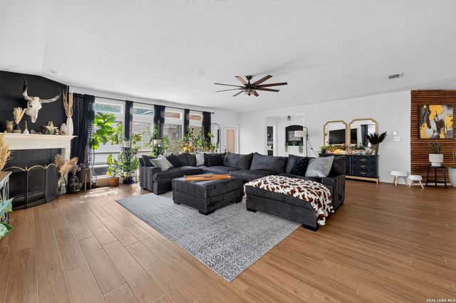 26030 STARLING HL, San Antonio, TX 78260